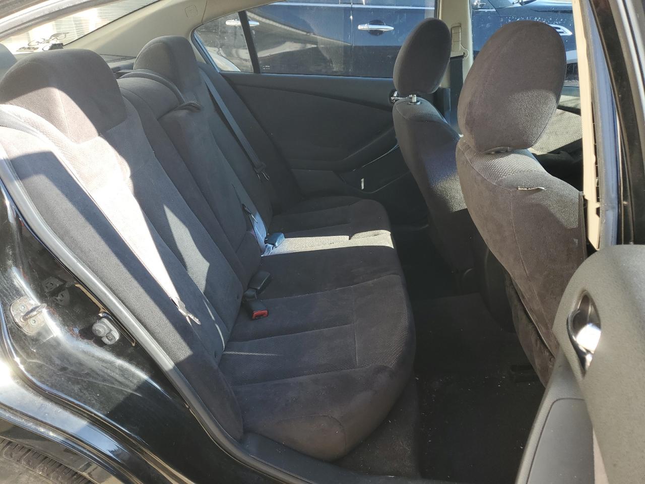 2009 Nissan Altima - Image 10