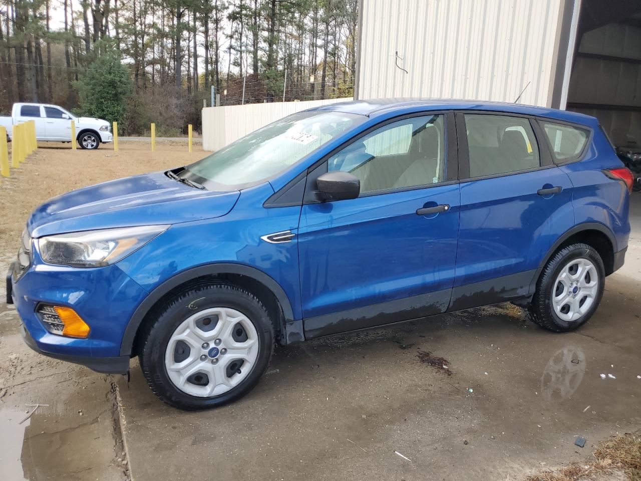 VIN 1FMCU0F71KUB84846 2019 FORD ESCAPE no.1