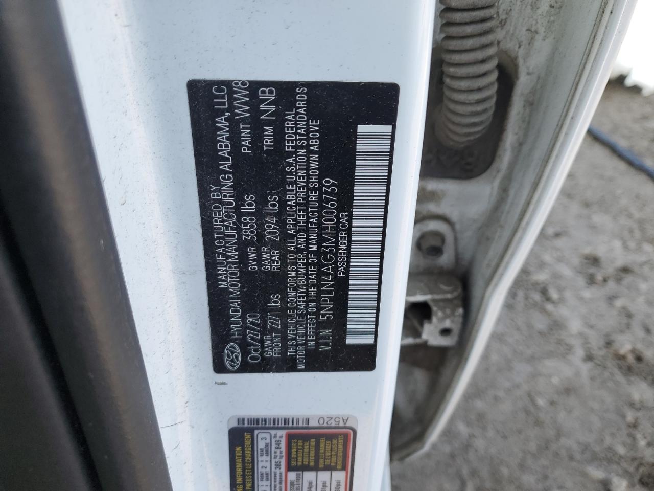 2021 Hyundai Elantra - Image 13