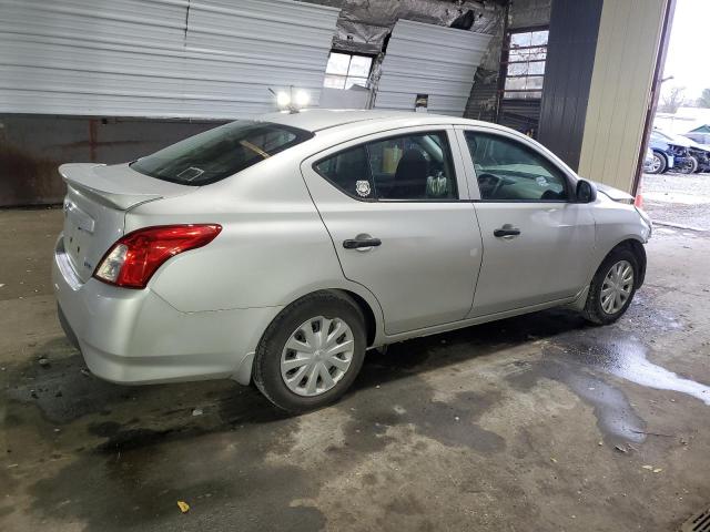  NISSAN VERSA 2015 Серебристый