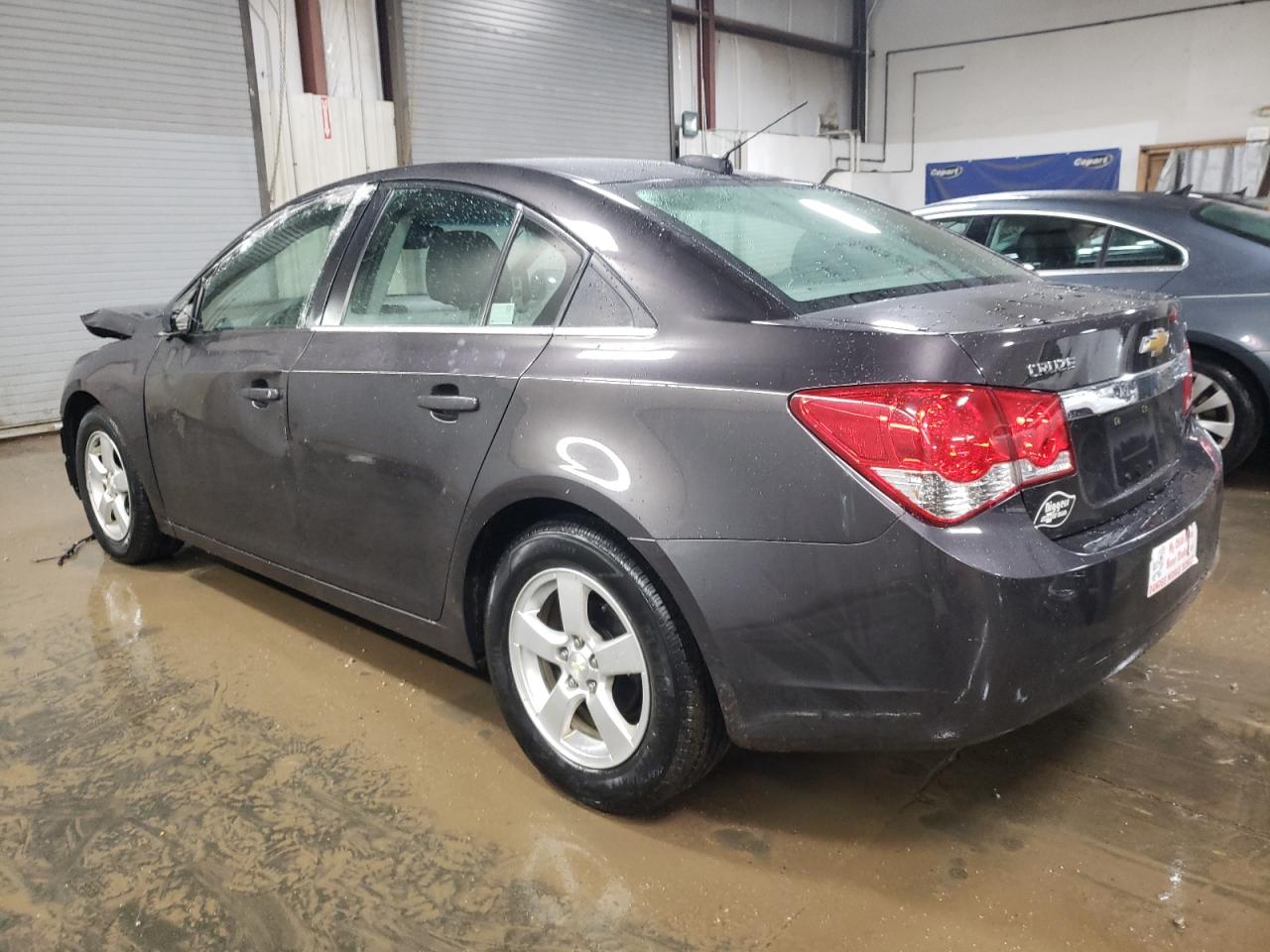 2016 Chevrolet Cruze - Image 2