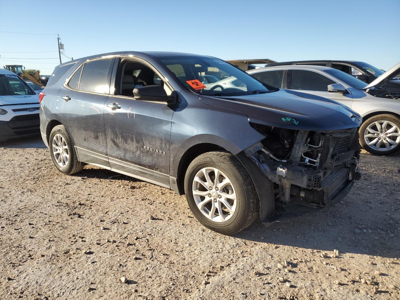 VIN 3GNAXHEV5KL321564 2019 CHEVROLET EQUINOX no.4