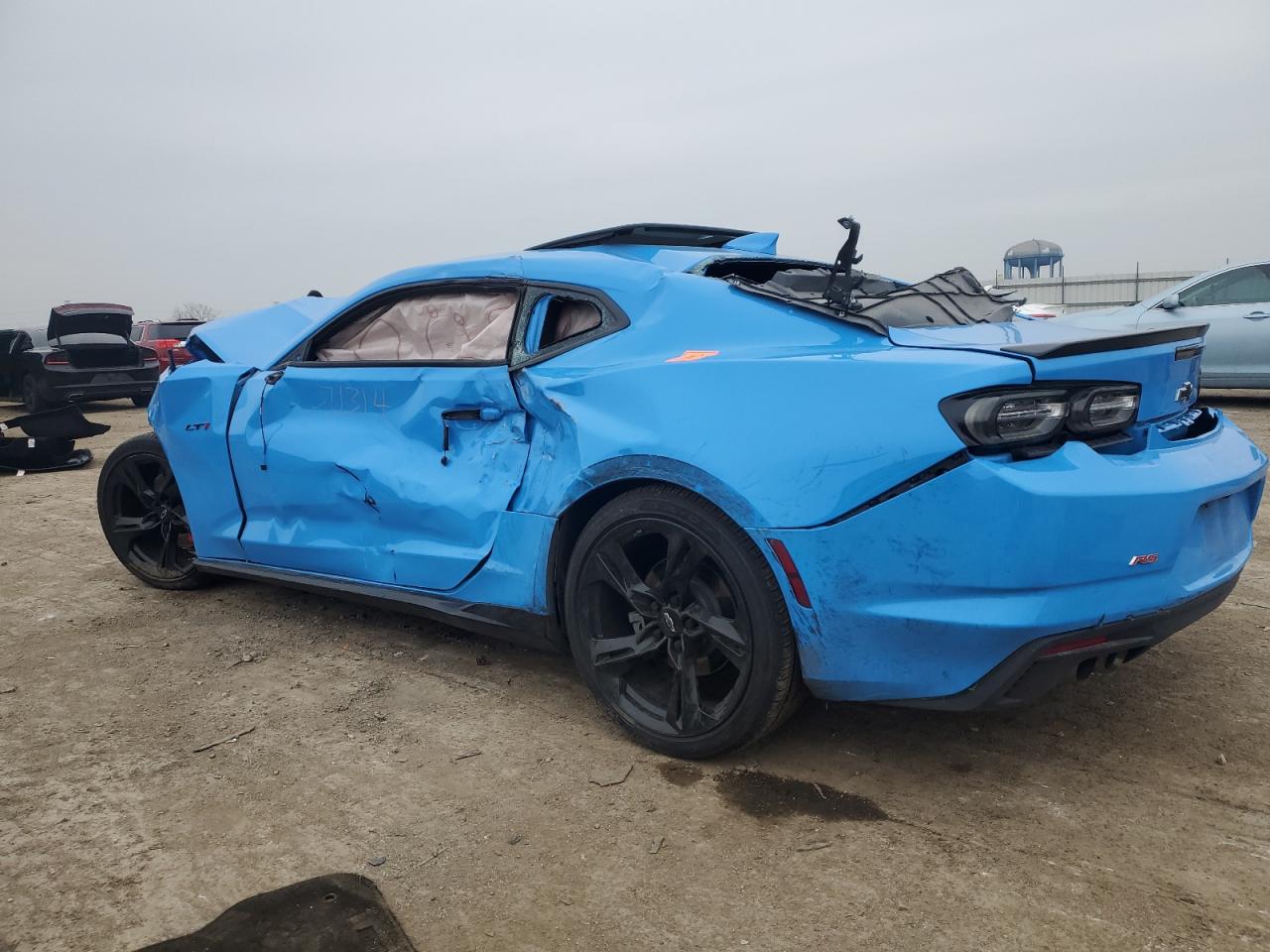 2022 Chevrolet Camaro - Image 2