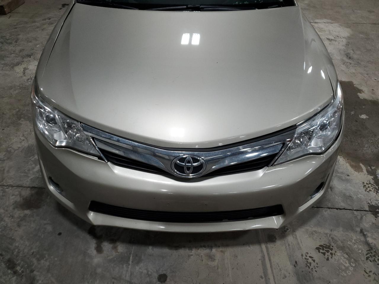 4T4BF1FK9ER349343 2014 Toyota Camry L