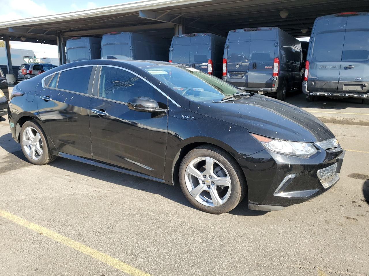 2017 Chevrolet Volt - Image 4