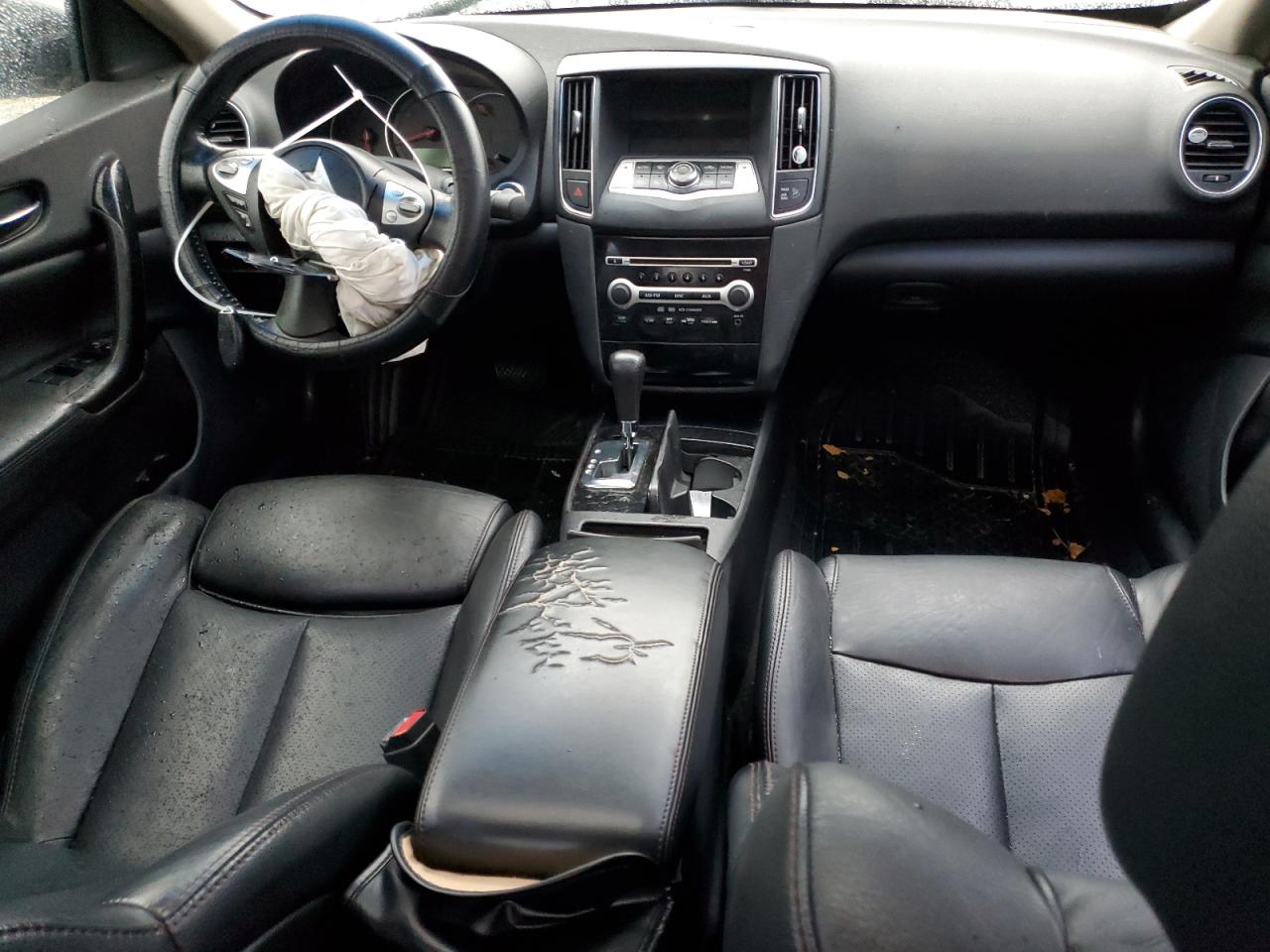 2010 Nissan Maxima - Image 8