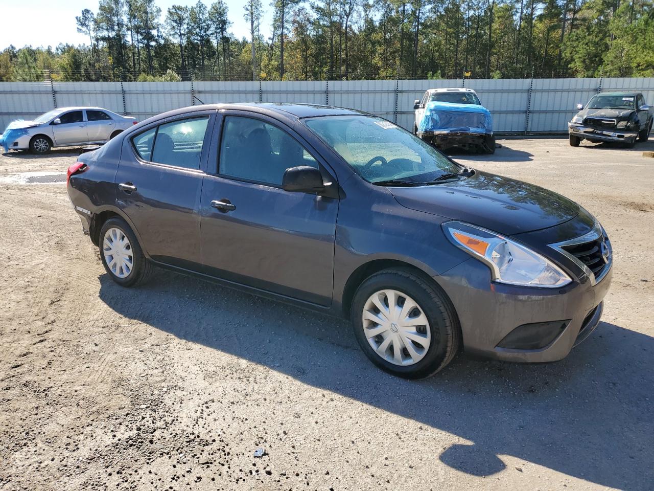 2015 Nissan Versa - Image 4