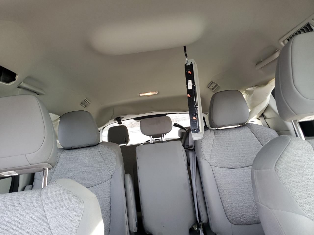 2021 Toyota Sienna - Image 10