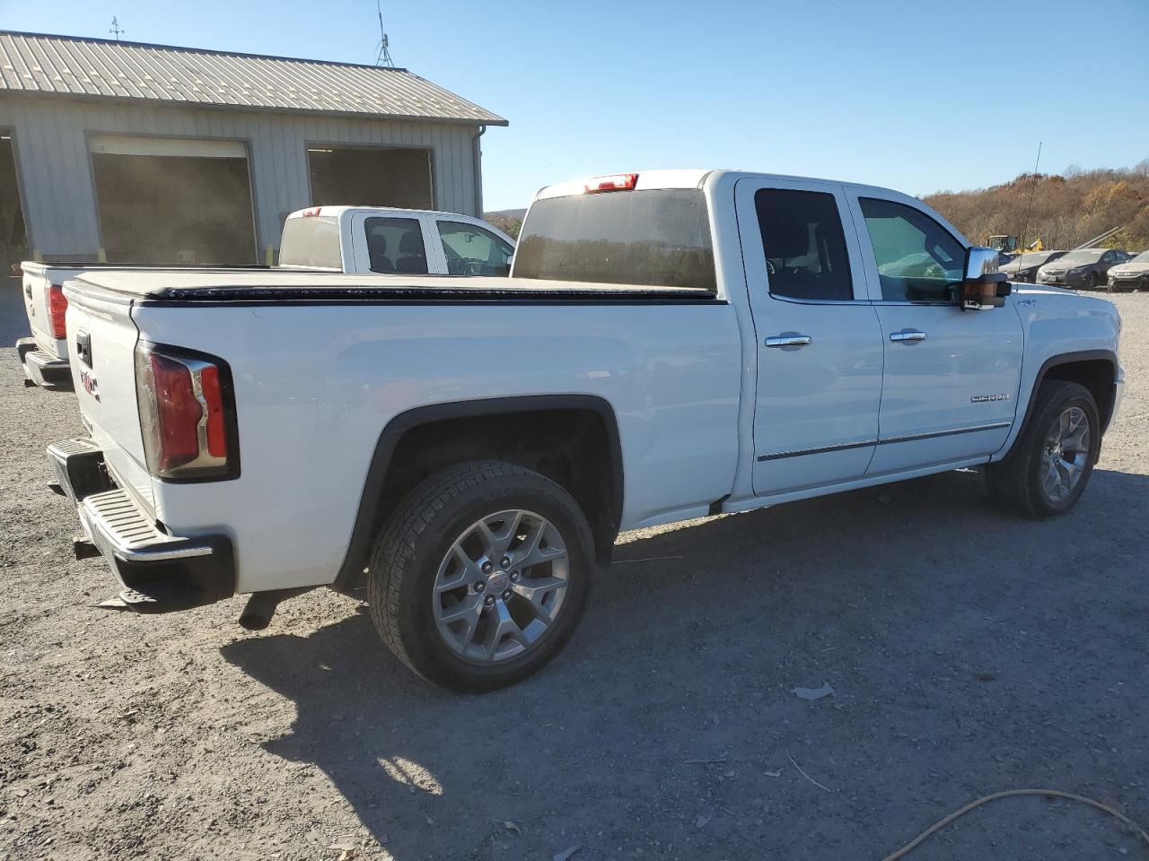 2018 GMC Sierra - Image 3