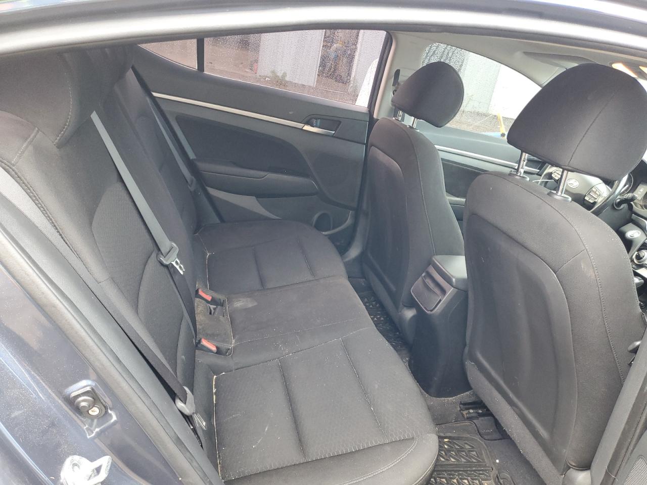 2019 Hyundai Elantra - Image 10