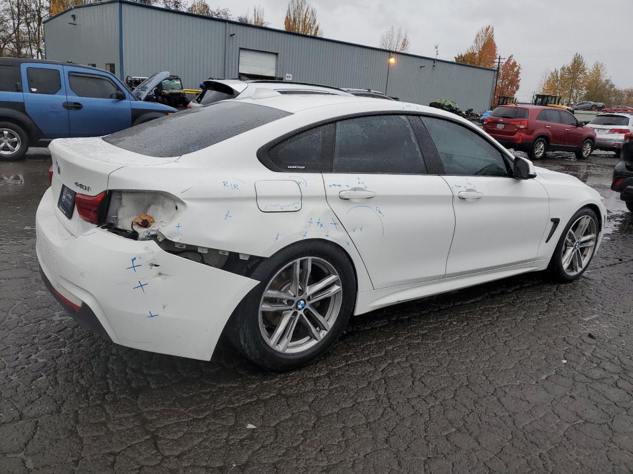 VIN WBA4J5C50JBF07358 2018 BMW 4 SERIES no.3