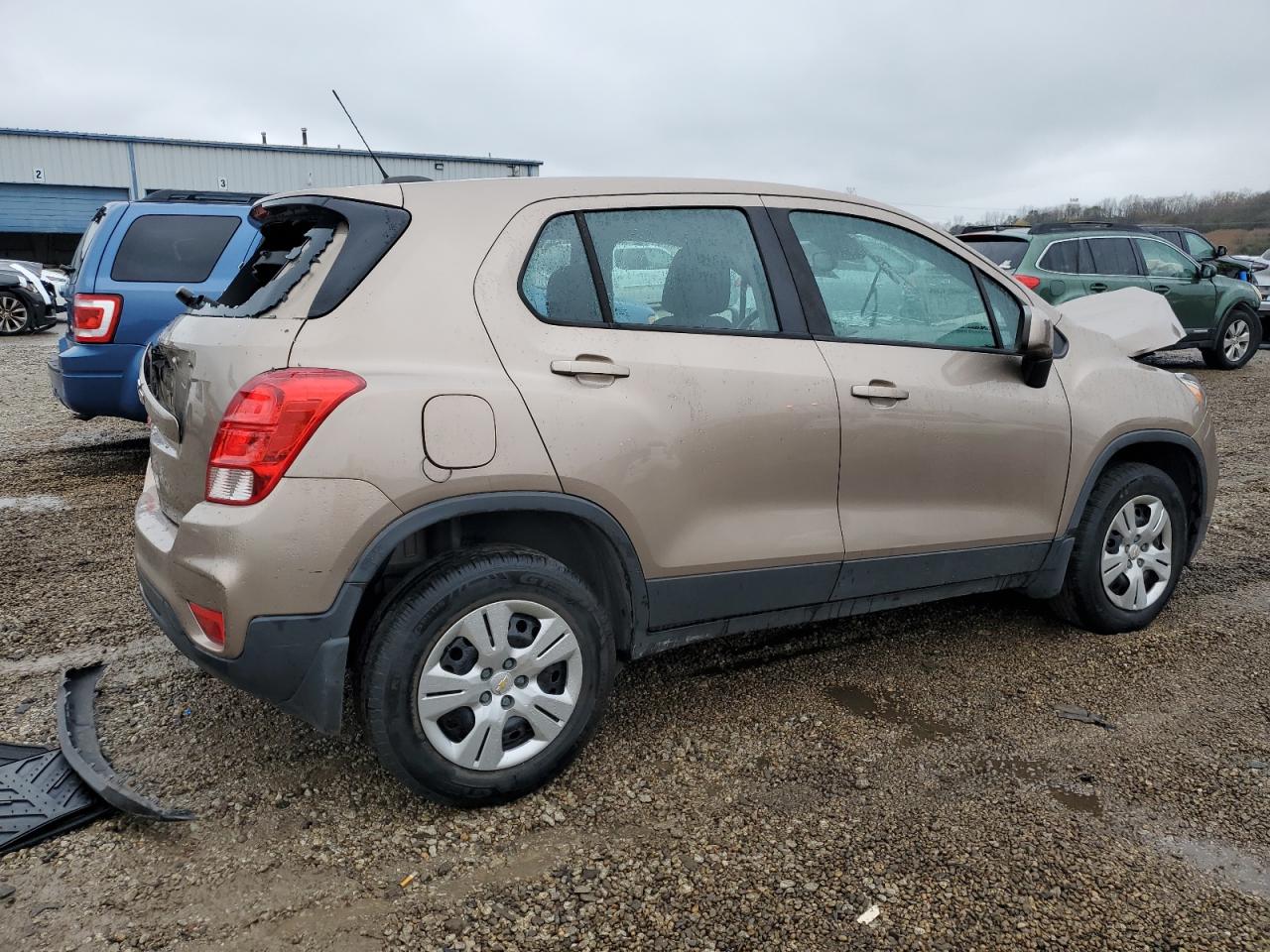 VIN 3GNCJKSB0JL162209 2018 CHEVROLET TRAX no.3