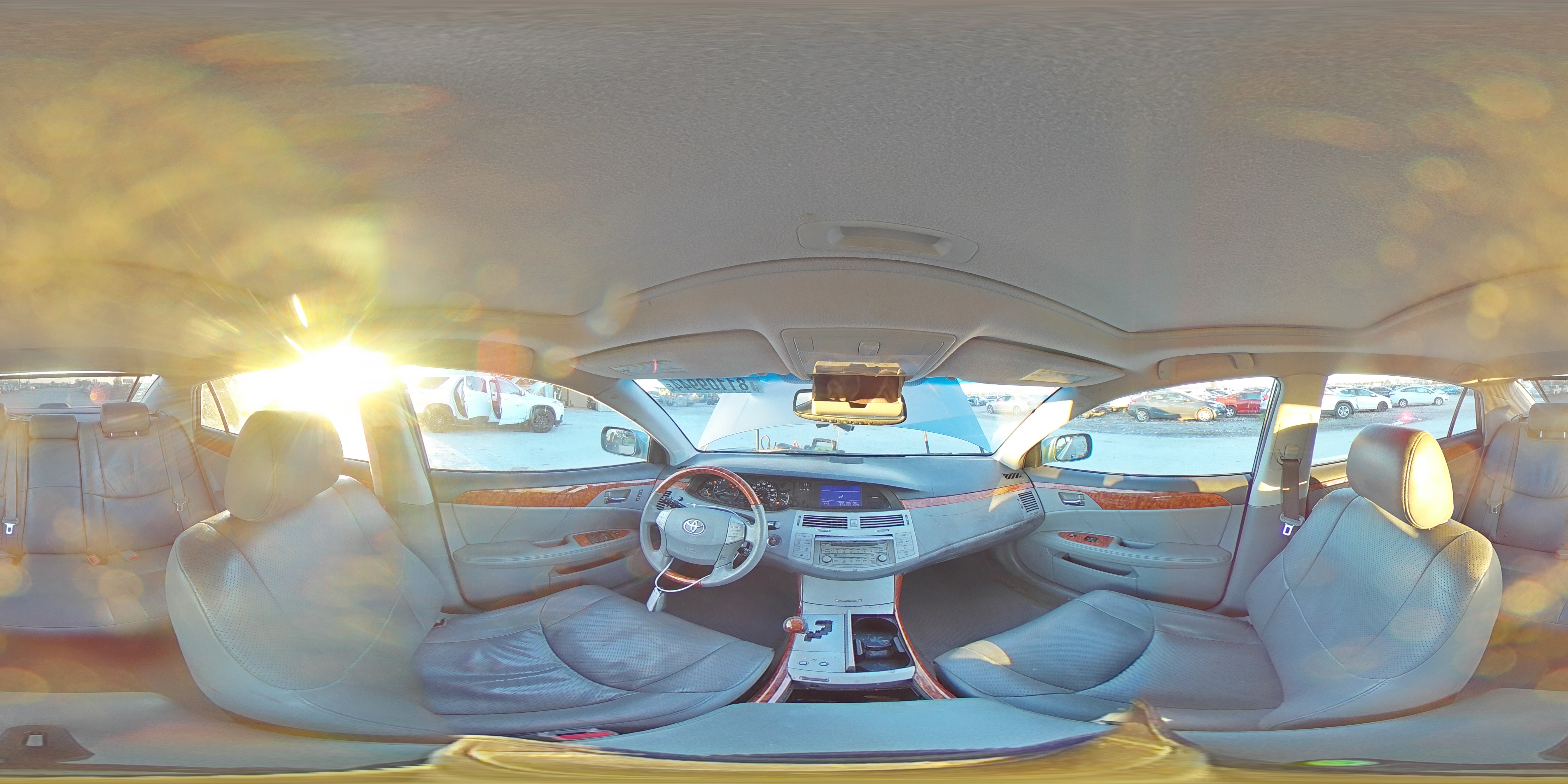 2007 Toyota Avalon - Image 13