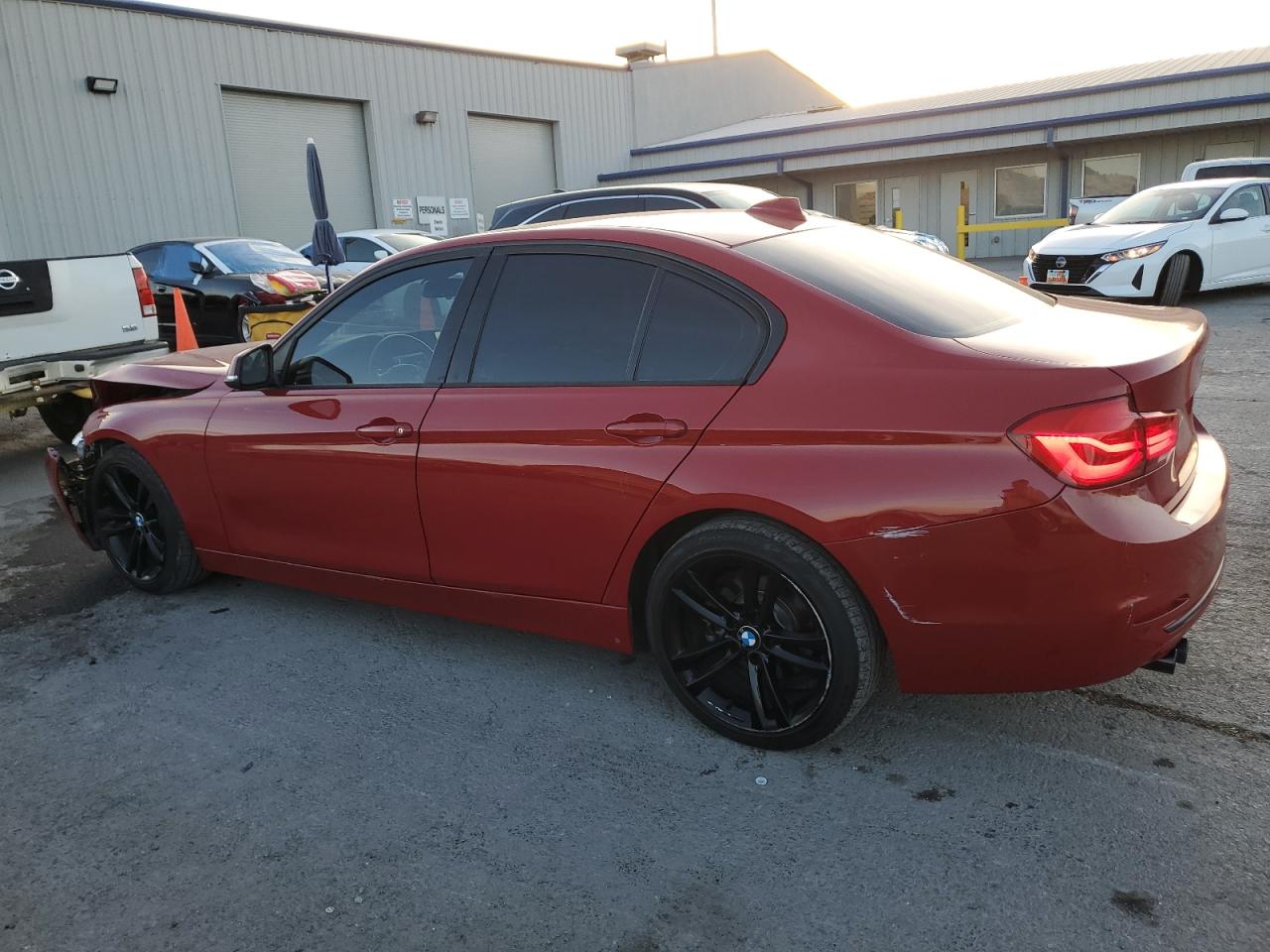 VIN WBA8E9G57GNT47099 2016 BMW 3 SERIES no.2