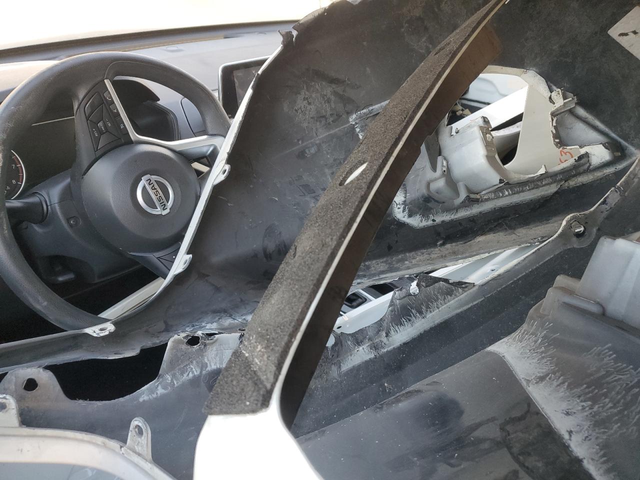 2020 Nissan Altima - Image 7
