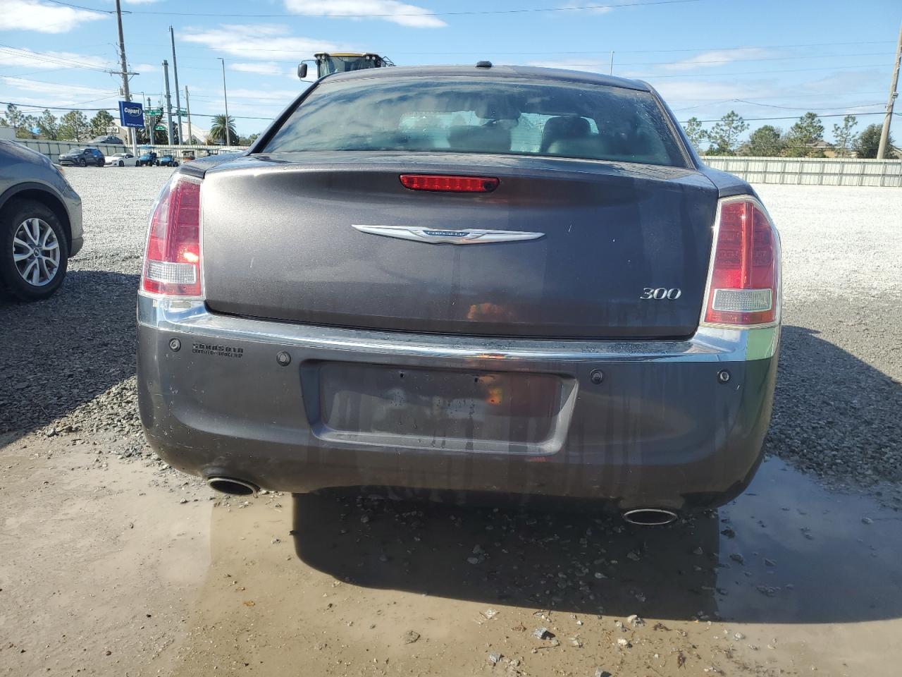 VIN 2C3CCAAGXDH632208 2013 CHRYSLER 300 no.6