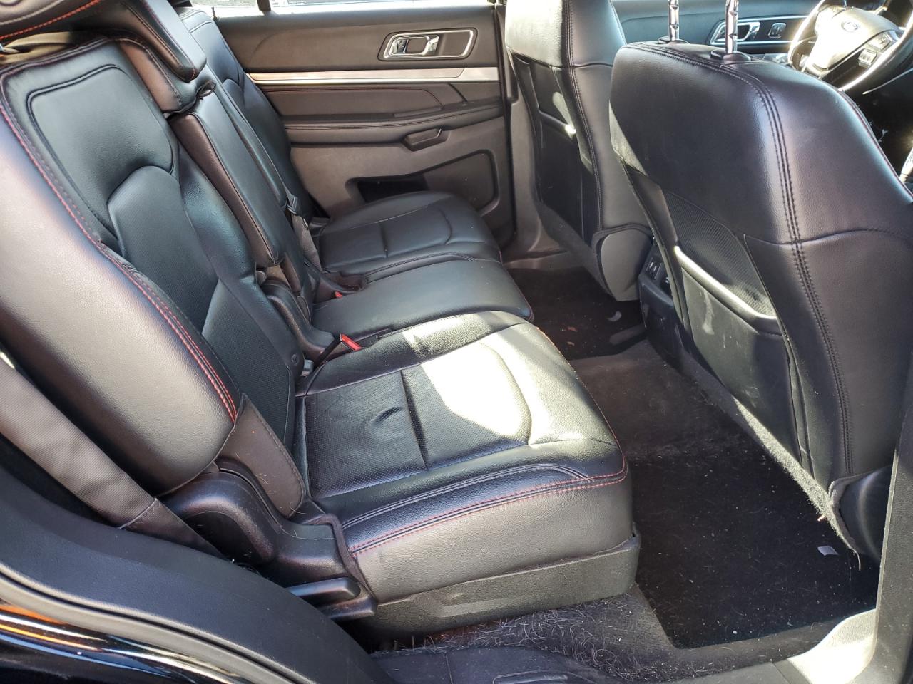 2017 Ford Explorer - Image 11