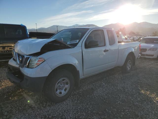  NISSAN FRONTIER 2015 Белы