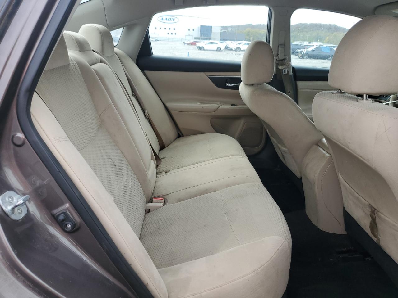 2015 Nissan Altima - Image 10