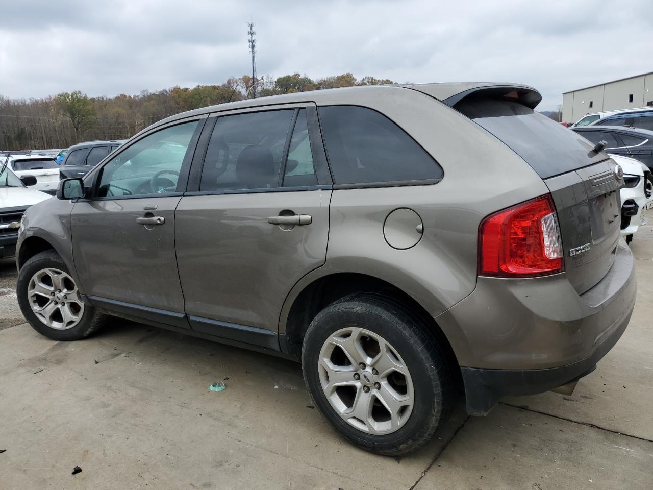 2014 Ford Edge - Image 2