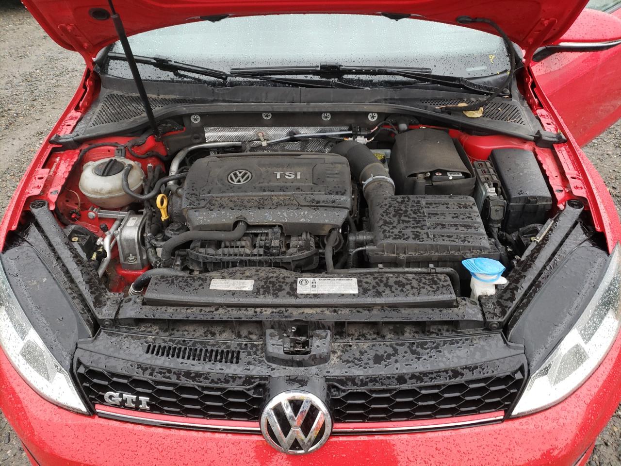 2016 Volkswagen GTI - Image 11