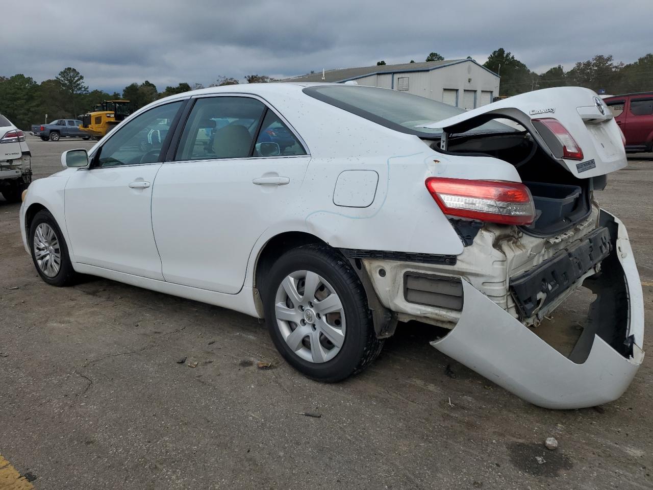 2010 Toyota Camry - Image 2