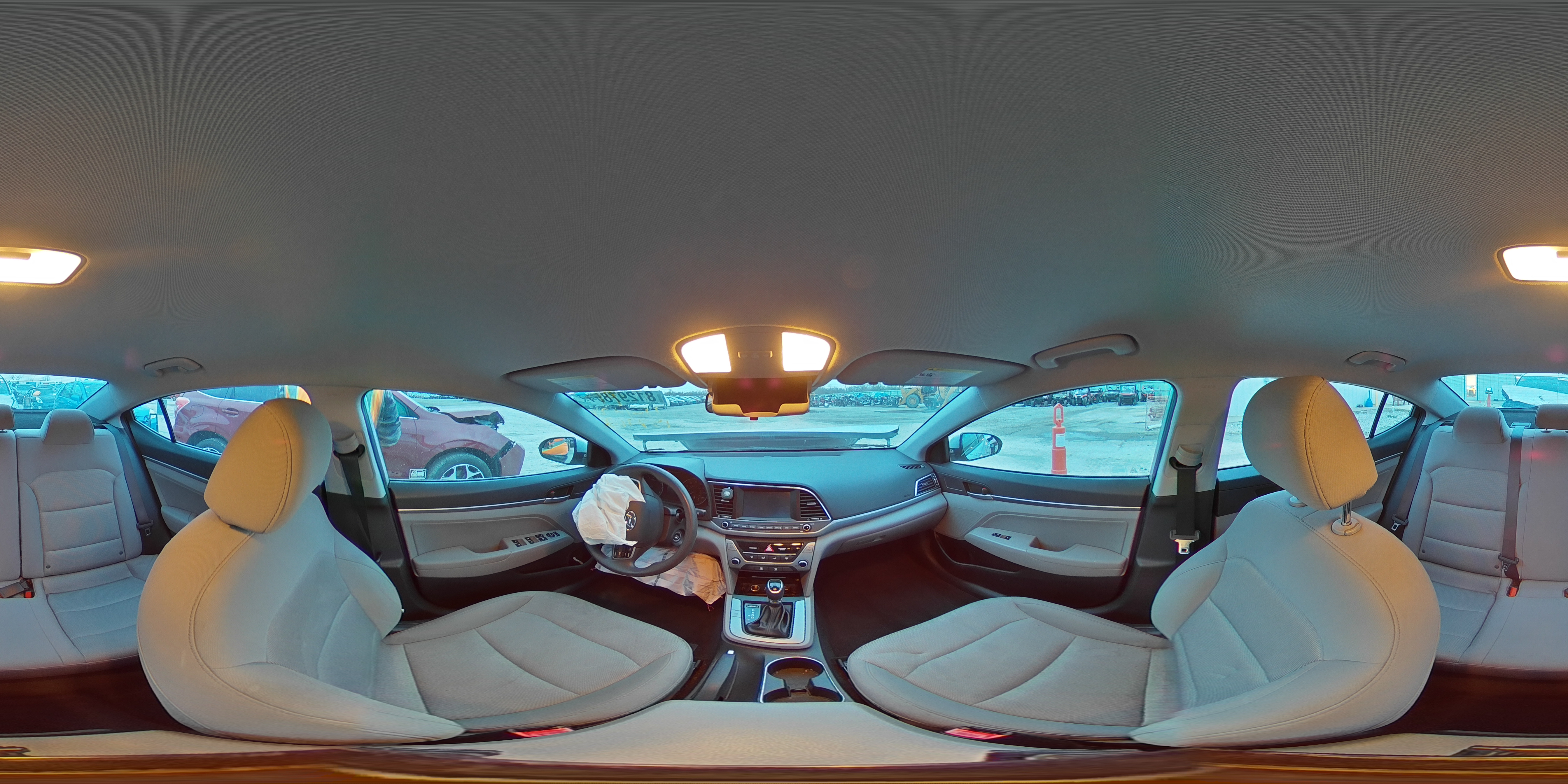 2017 Hyundai Elantra - Image 15