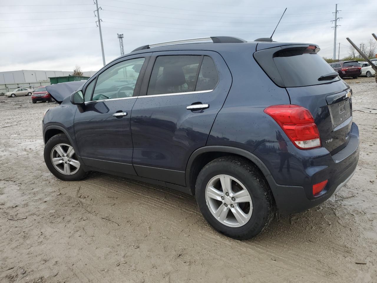 2018 Chevrolet Trax - Image 2