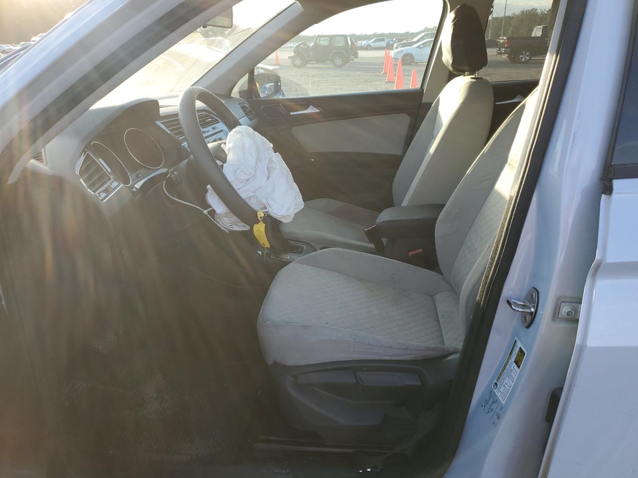 2018 Volkswagen Tiguan S VIN: 3VV1B7AX4JM013482 Lot: 82352664