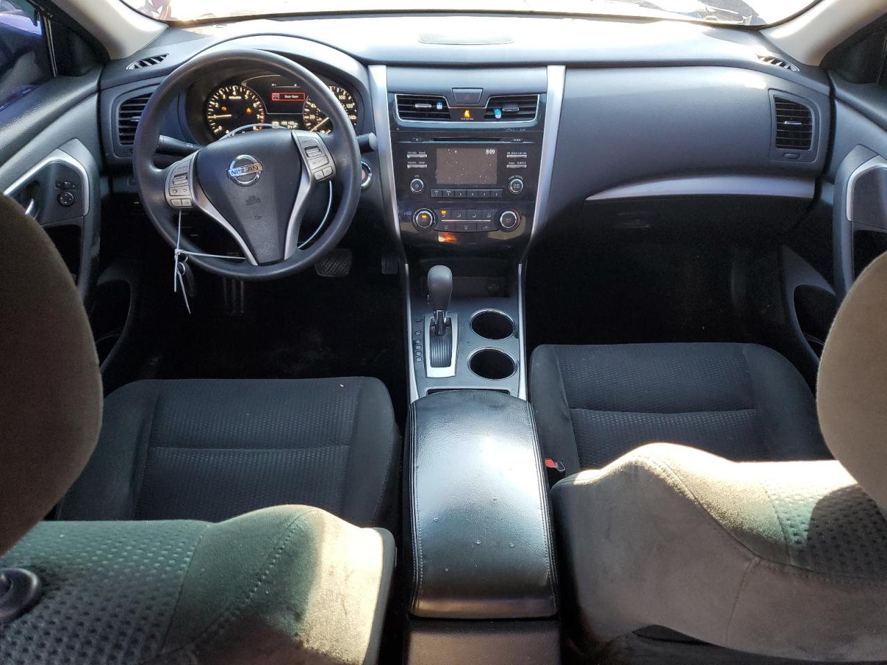 2015 Nissan Altima - Image 8