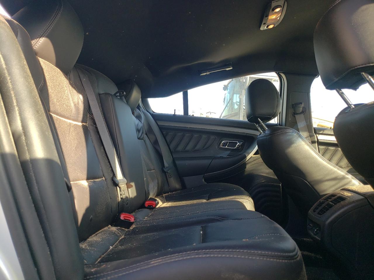 2014 Ford Taurus - Image 10