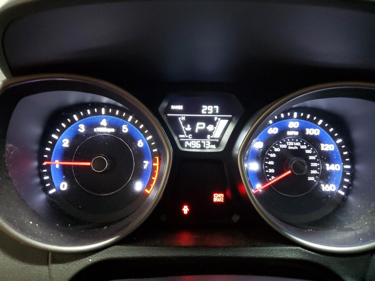 2015 Hyundai Elantra - Image 9