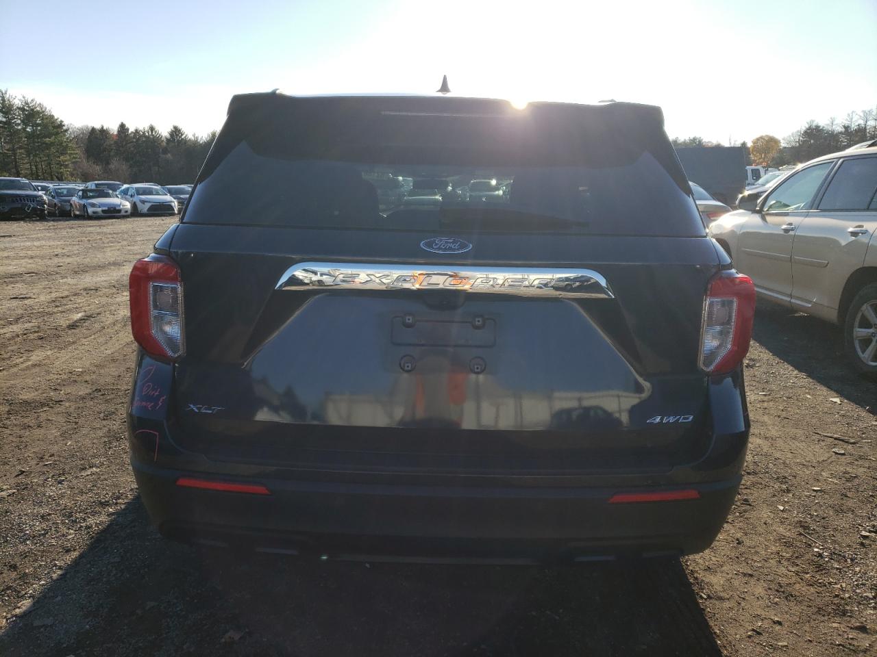 2022 Ford Explorer - Image 6