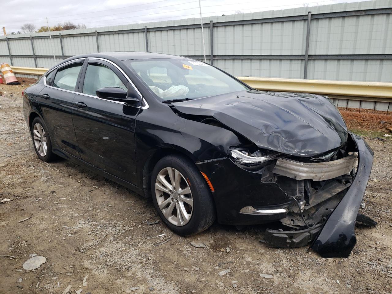 VIN 1C3CCCAB4FN574719 2015 CHRYSLER 200 no.4