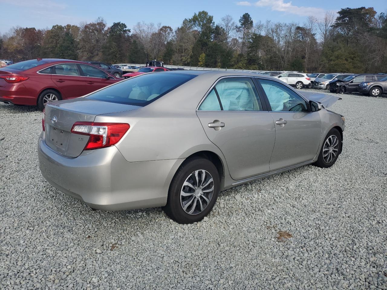 VIN 4T4BF1FK8DR325355 2013 TOYOTA CAMRY no.3