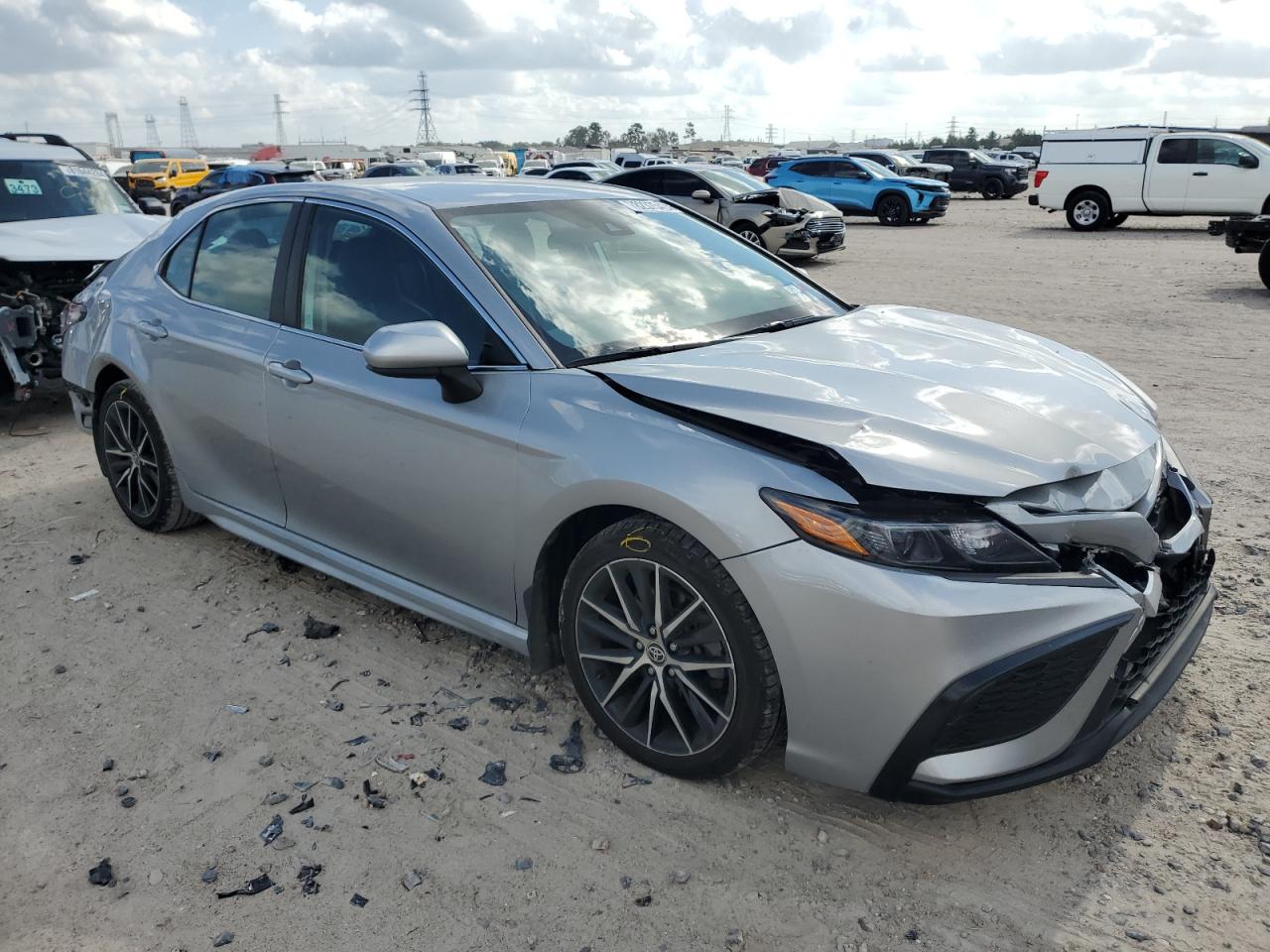 2021 Toyota Camry - Image 4