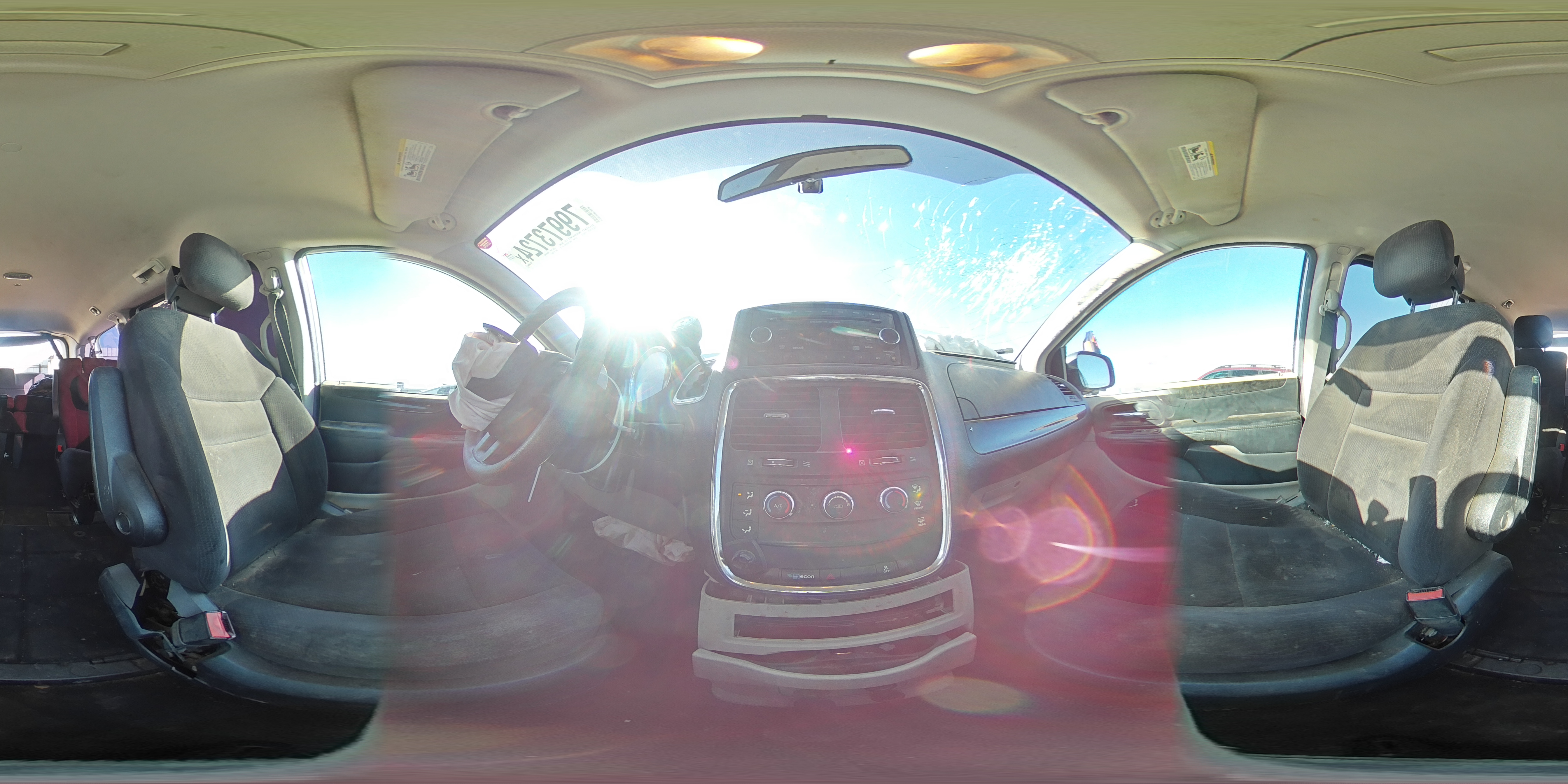 2014 Dodge Caravan - Image 14