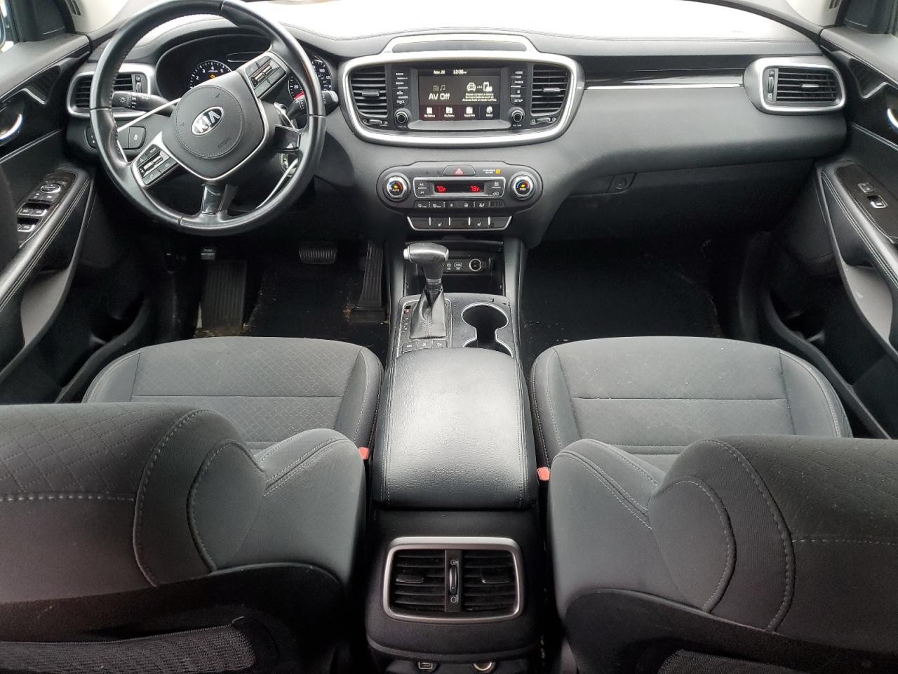2019 Kia Sorento - Image 8