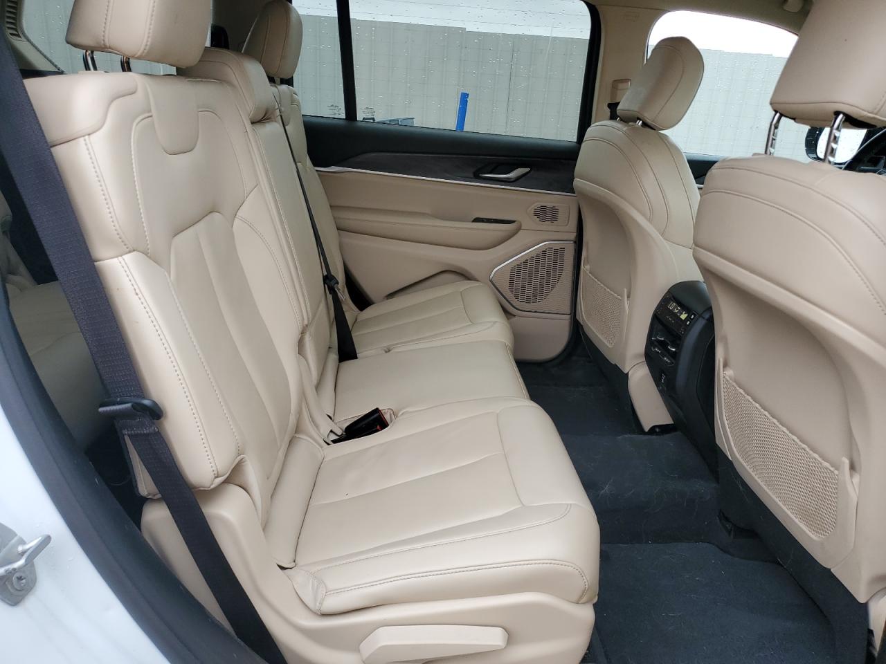 2021 Jeep Grand Cherokee - Image 11