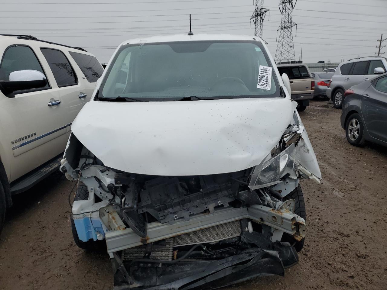 VIN 3N6CM0KN3KK692418 2019 NISSAN NV no.5