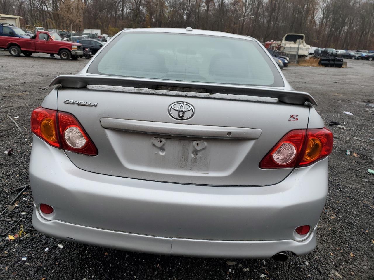 2010 Toyota Corolla Base VIN: 2T1BU4EE2AC260187 Lot: 81422914