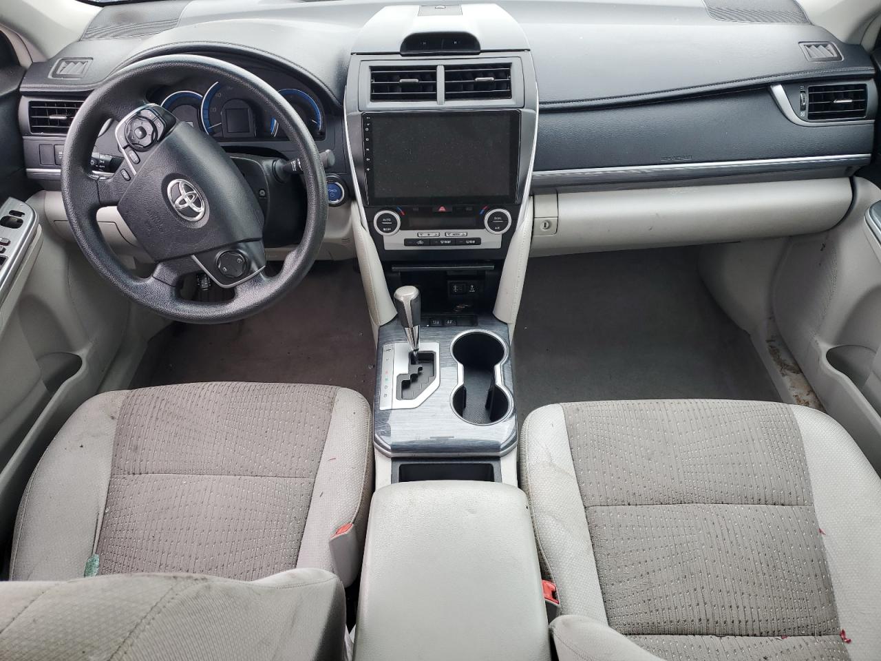 2014 Toyota Camry - Image 8
