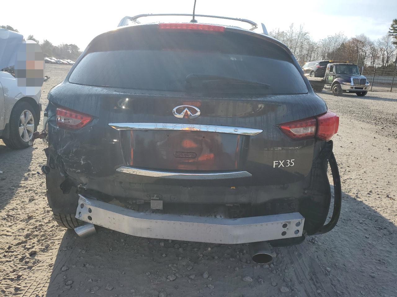 2011 Infiniti FX - Image 6