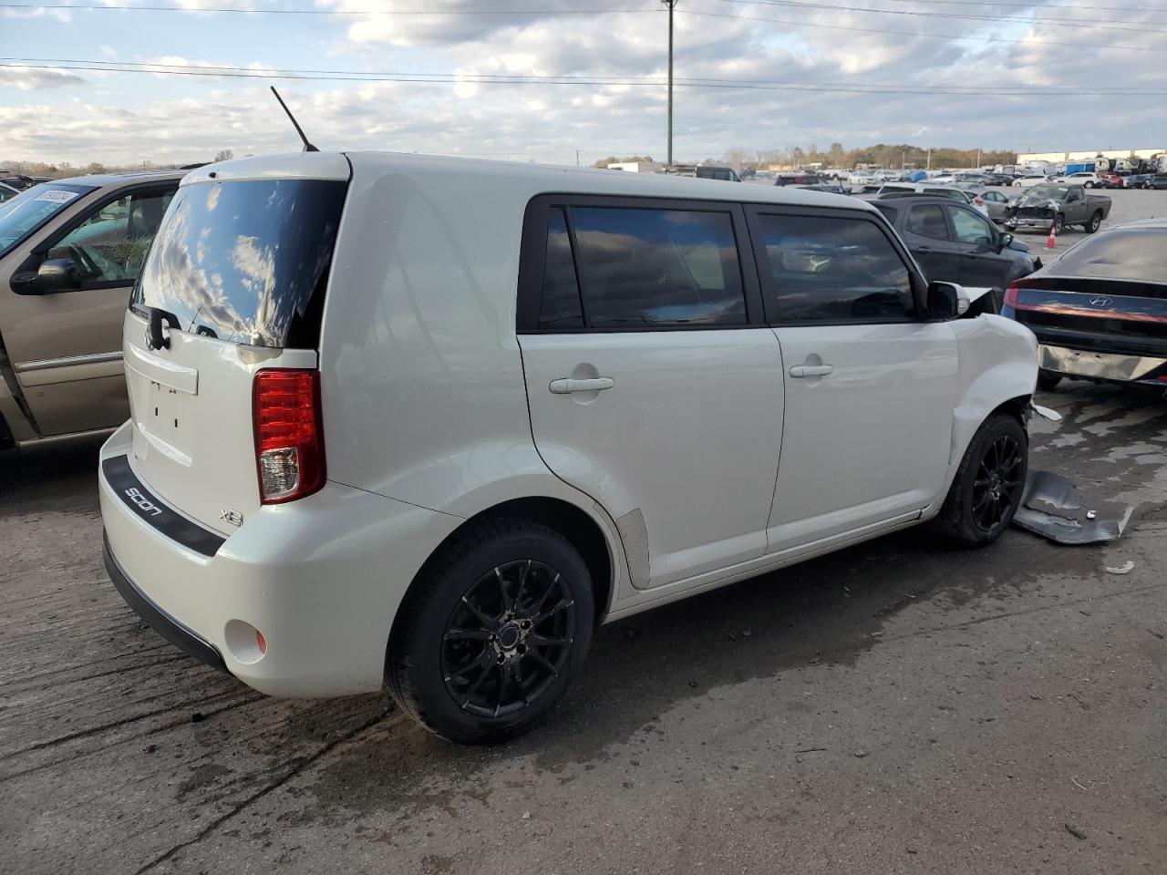 2014 Scion xB - Image 3