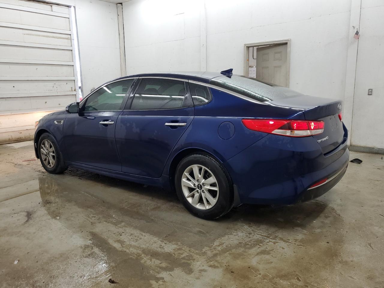 2017 Kia Optima - Image 2