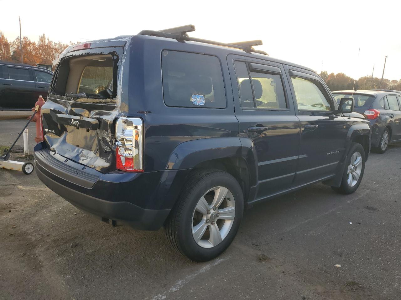 VIN 1C4NJRFBXED744561 2014 JEEP PATRIOT no.3