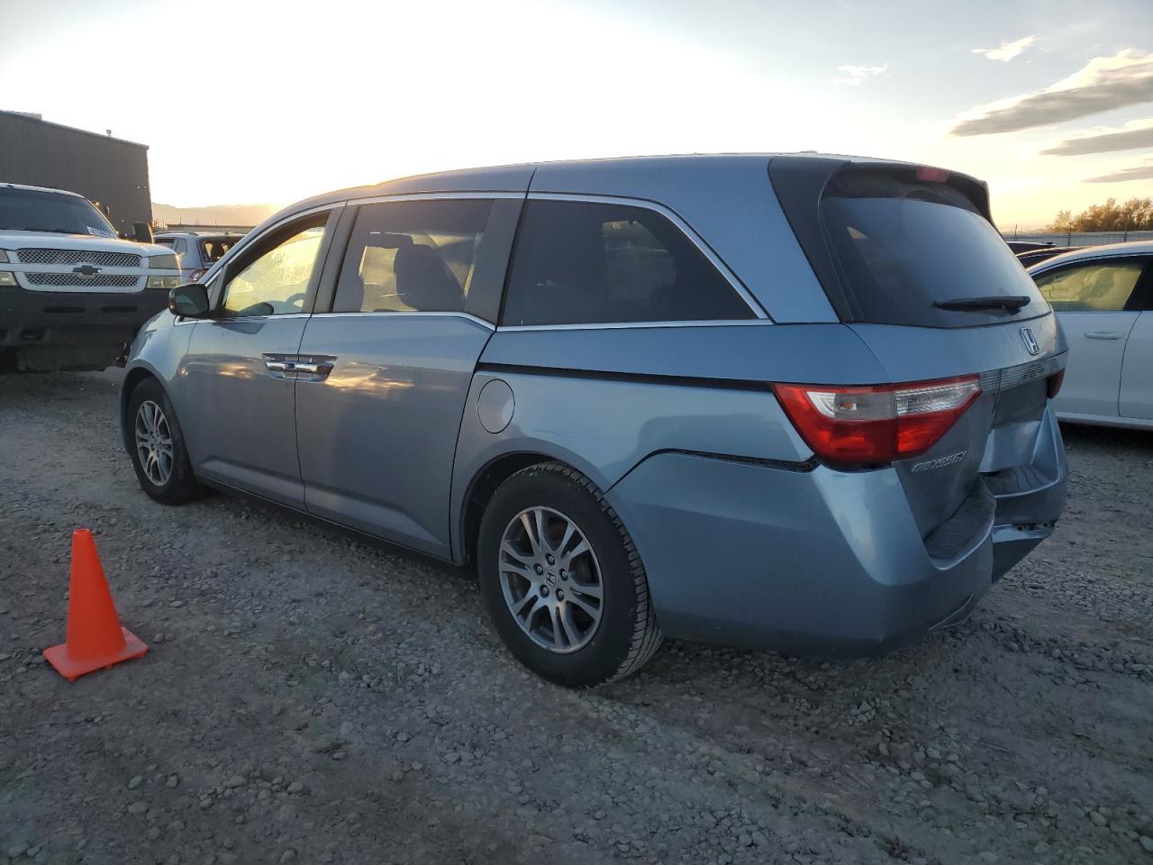 2011 Honda Odyssey - Image 2