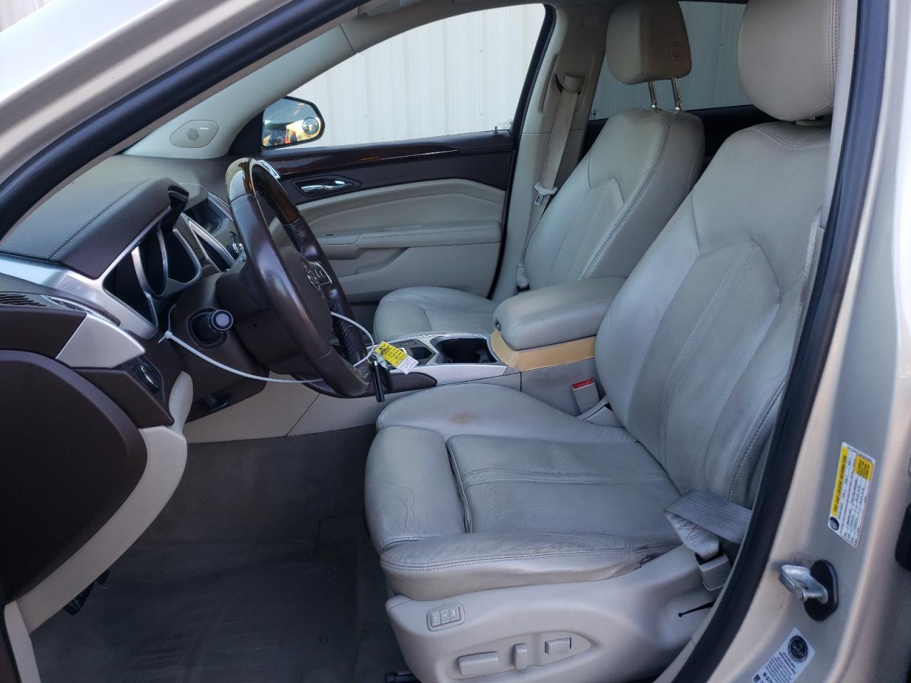 2010 Cadillac SRX - Image 7