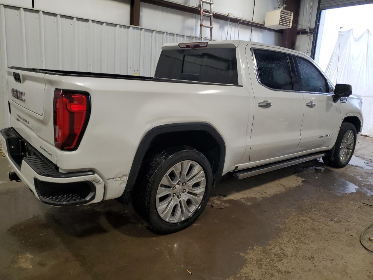 2021 GMC Sierra - Image 3