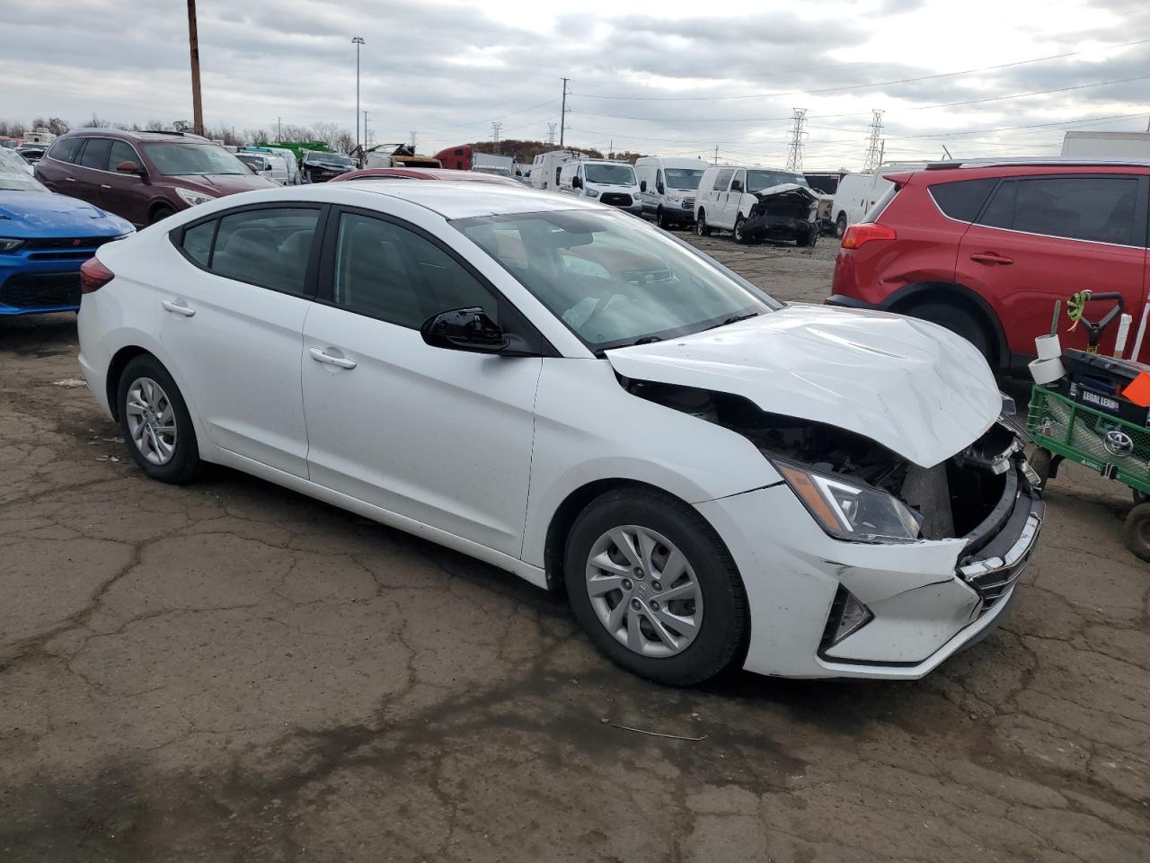 VIN 5NPD74LF7KH444924 2019 HYUNDAI ELANTRA no.4